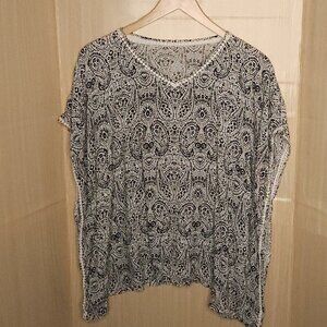 Cuddl Duds Plus Black White Silky Poncho 1X